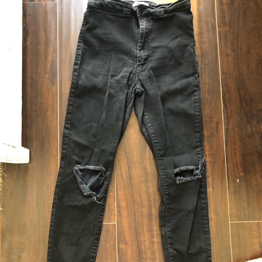 Forever 21 distressed jeans